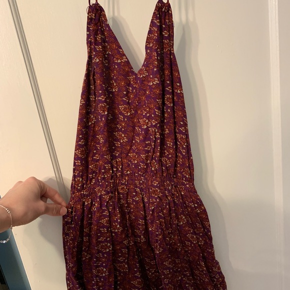 Floral backless romper! - Picture 2 of 6